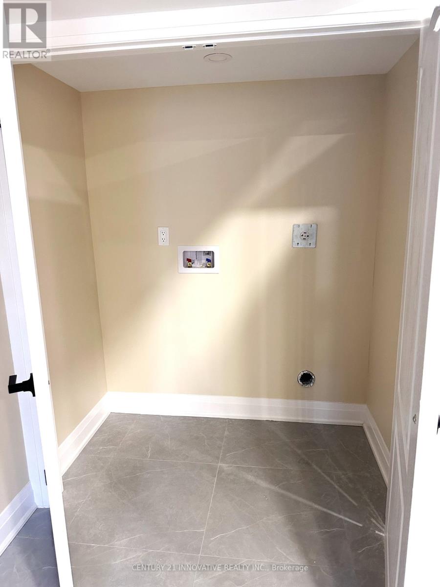 124 HURST DR