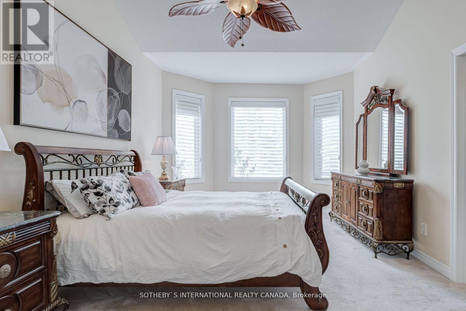 181 CARNWITH DR W