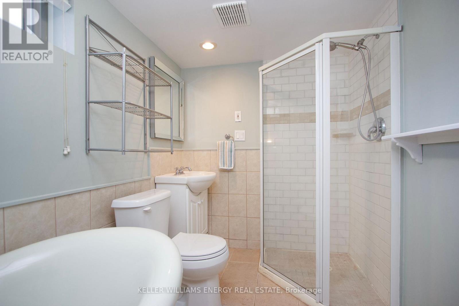 #LOWER -356 GLIDDON AVE, #Lower