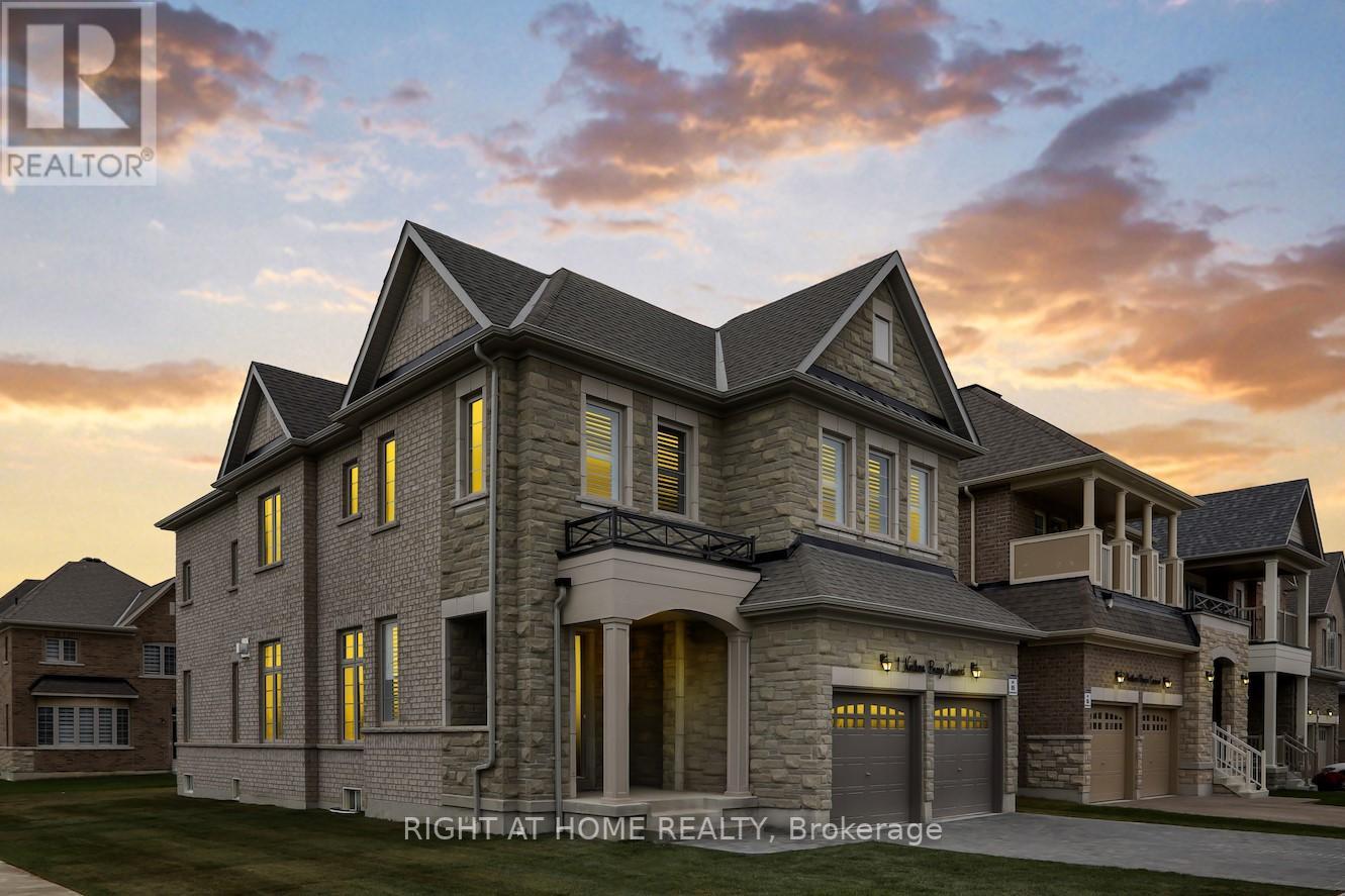 1 NORTHERN BREEZE CRES