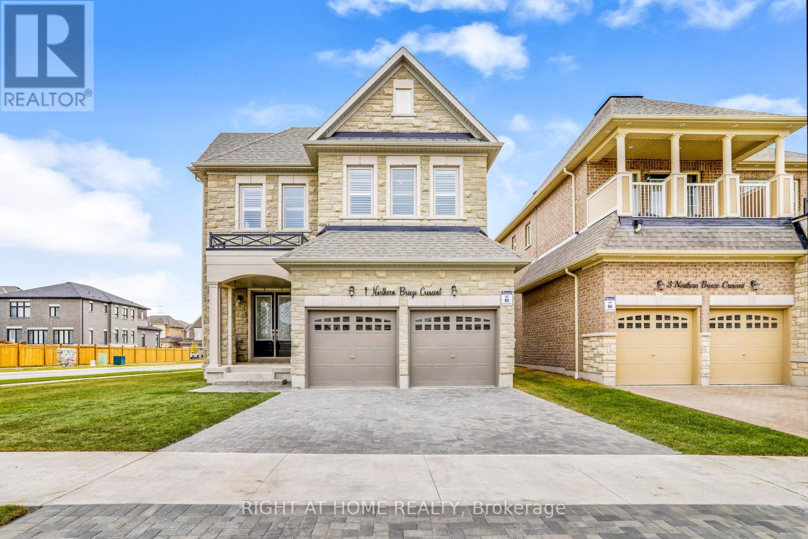 1 NORTHERN BREEZE CRES