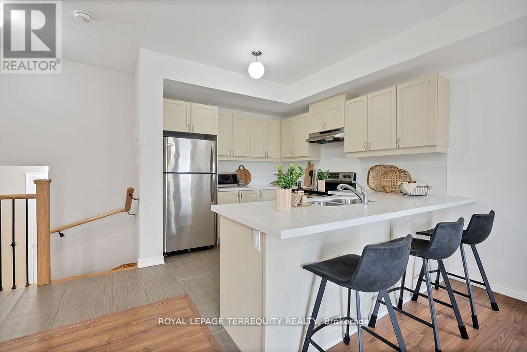 #243 -1811 REX HEATH DR