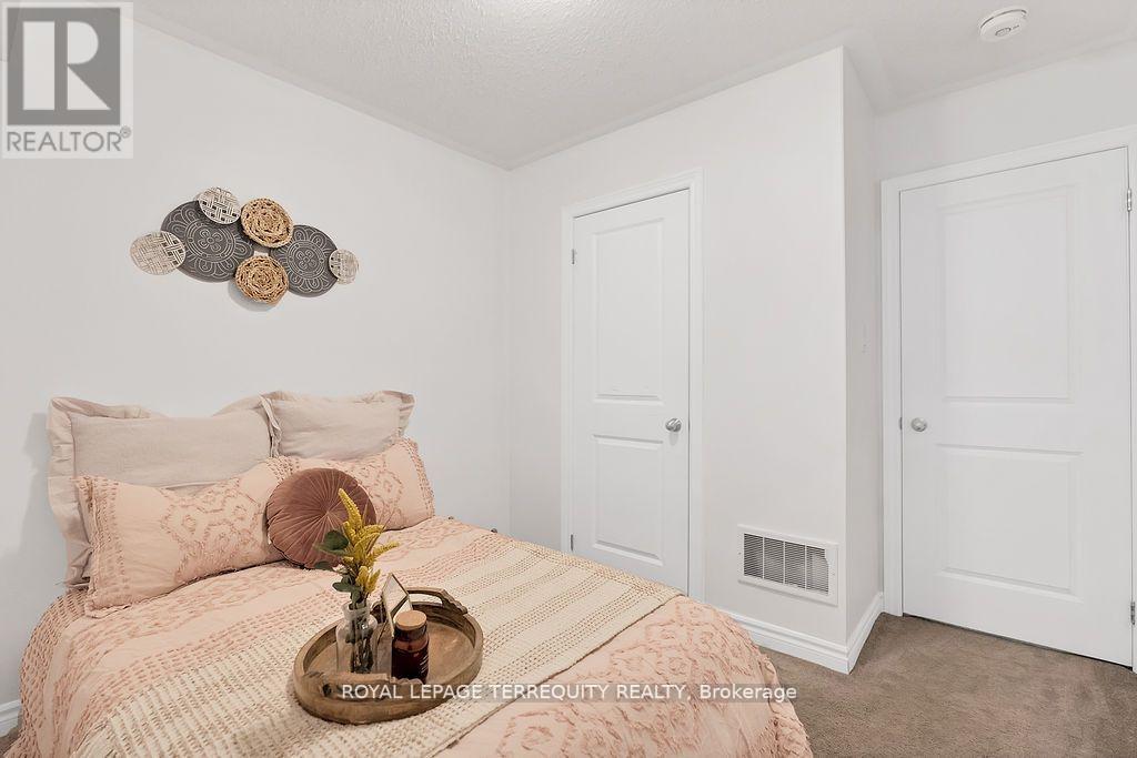 #243 -1811 REX HEATH DR
