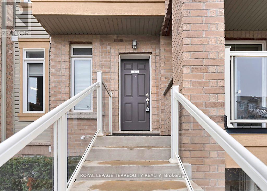#243 -1811 REX HEATH DR