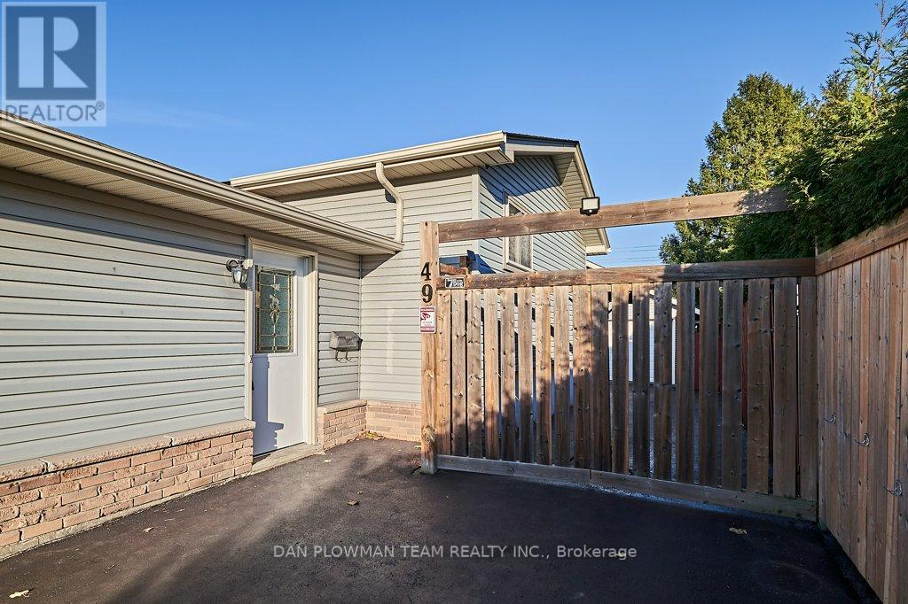 49 TAYLOR RD