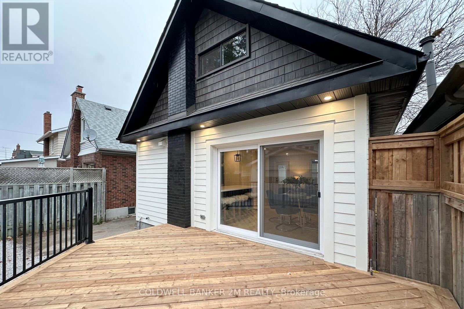 114 WARREN AVE