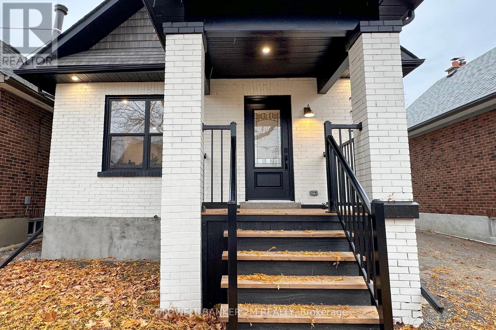 114 WARREN AVE