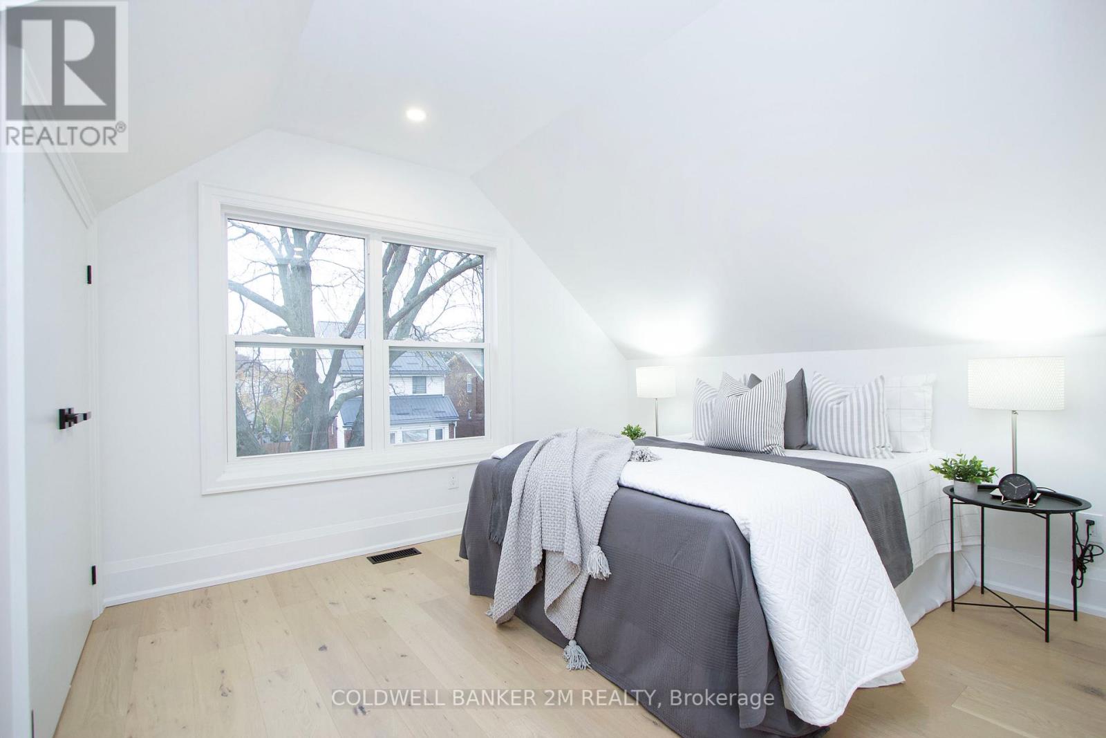 114 WARREN AVE