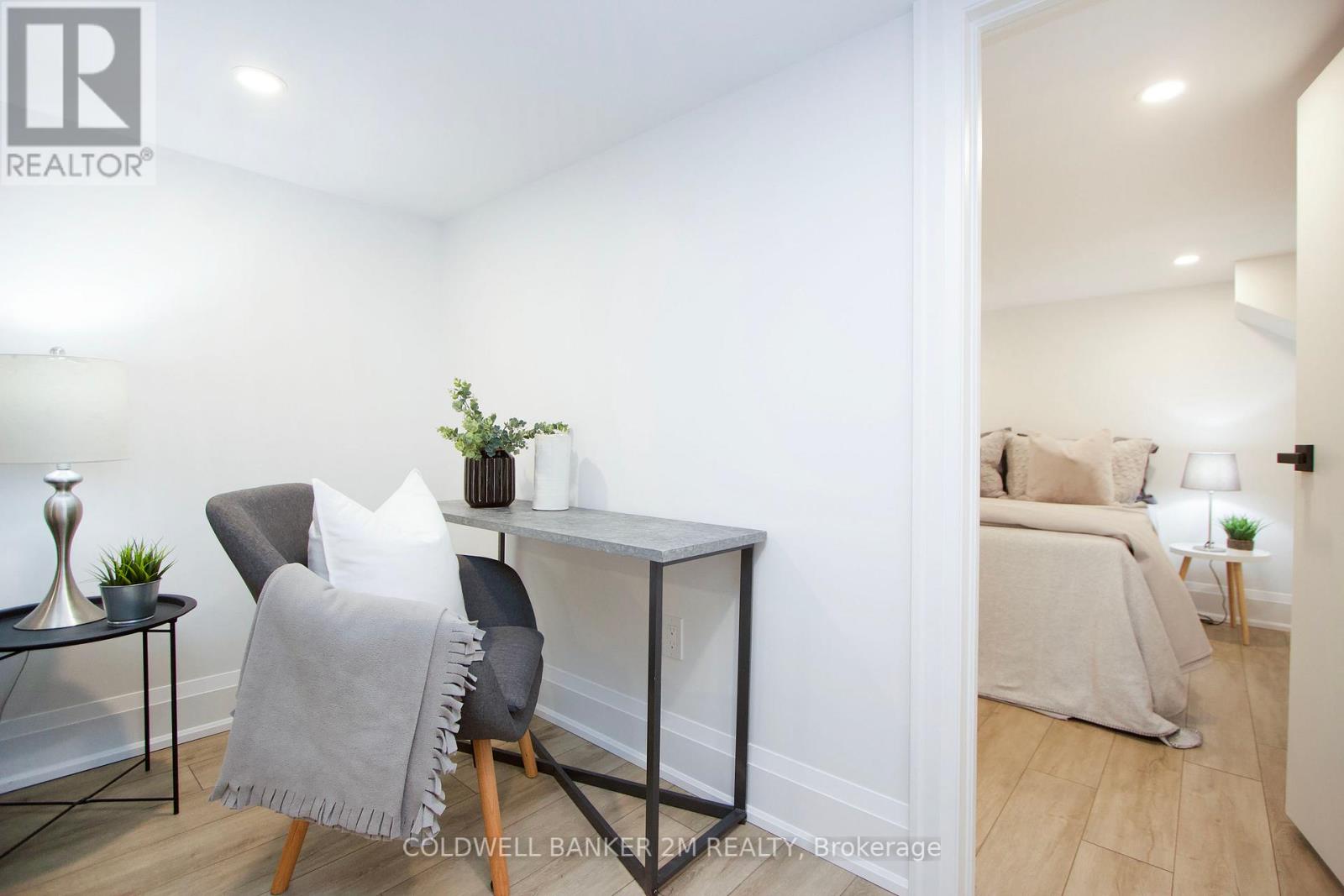 114 WARREN AVE