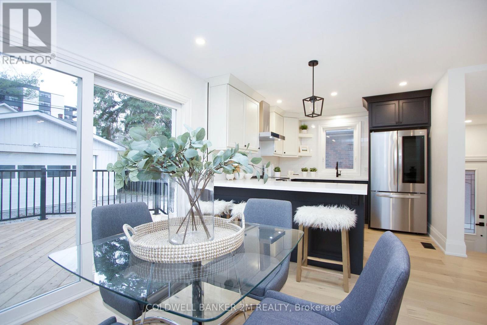 114 WARREN AVE