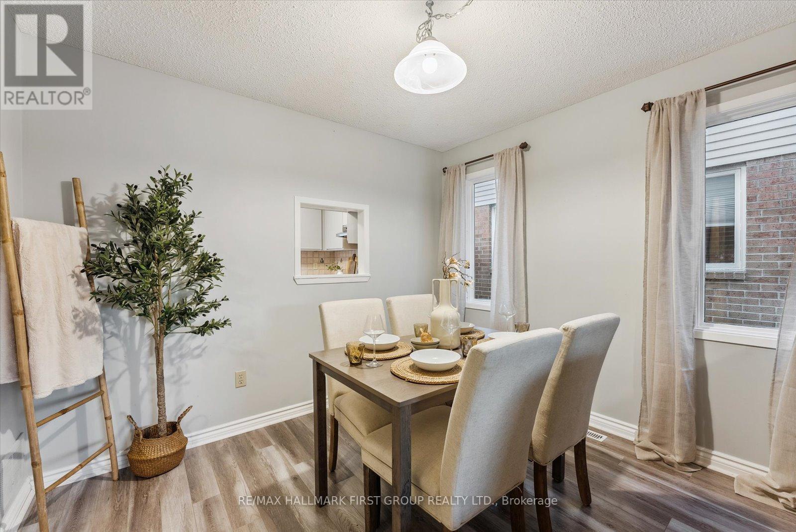 927 REDBIRD CRES