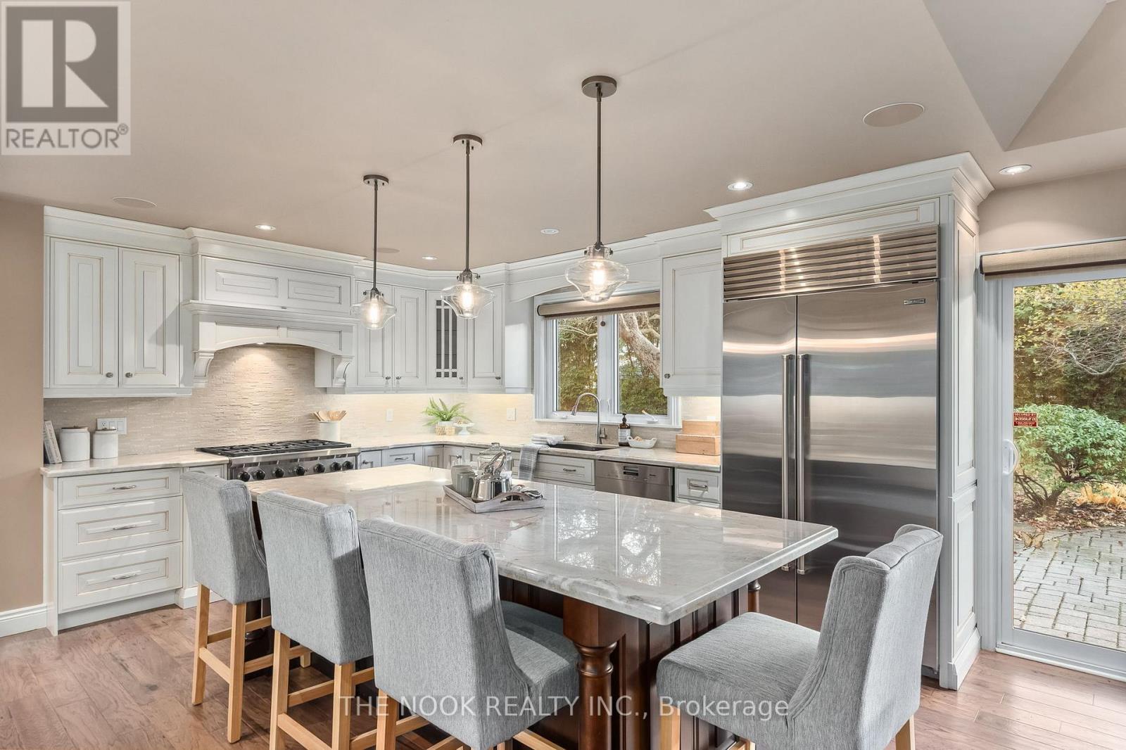 103 ORCHARD CRT
