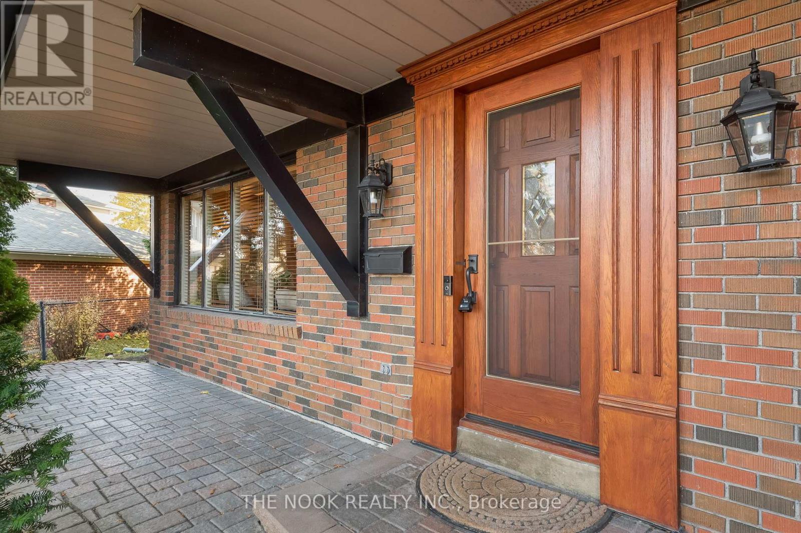 103 ORCHARD CRT
