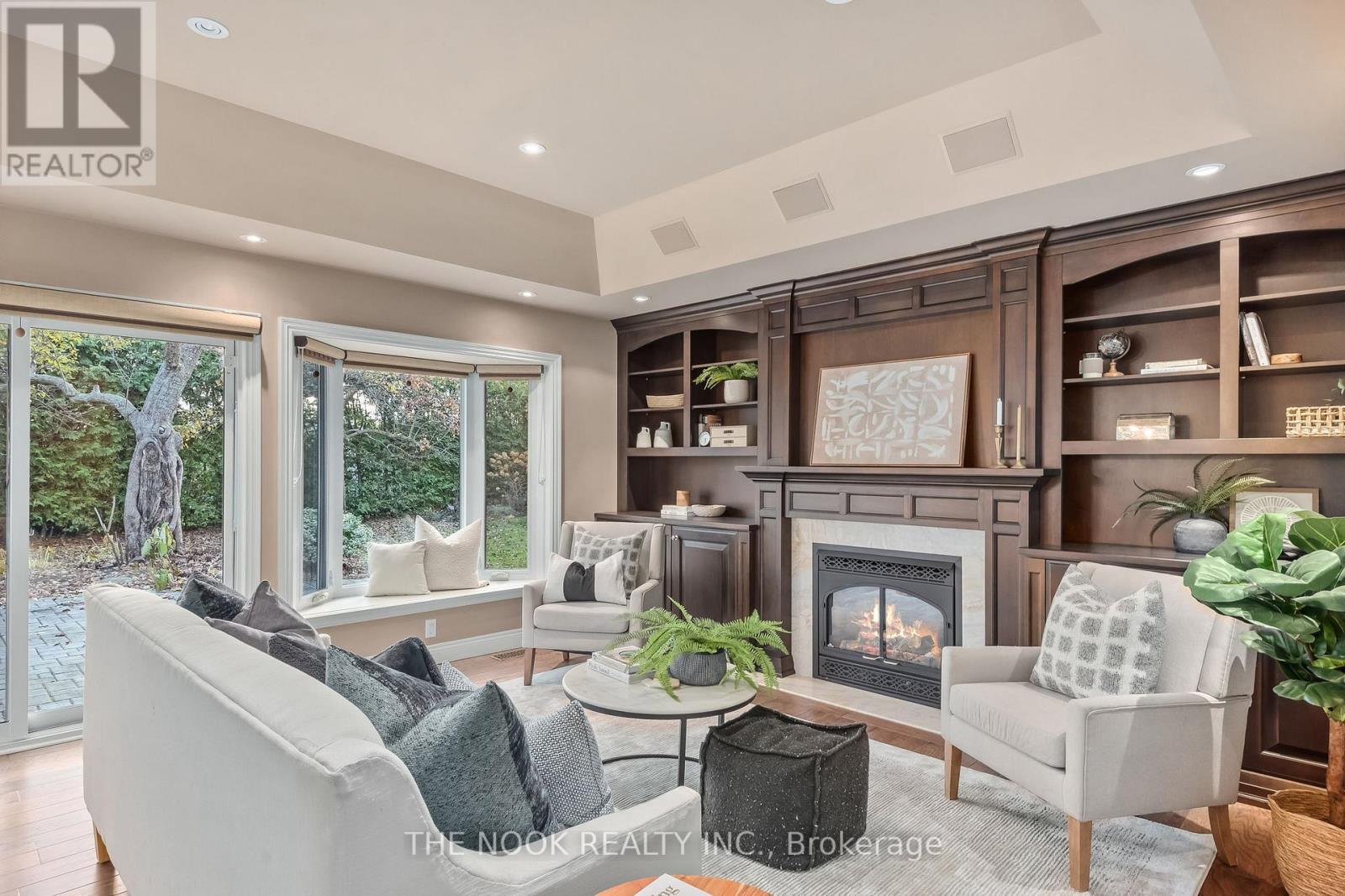 103 ORCHARD CRT