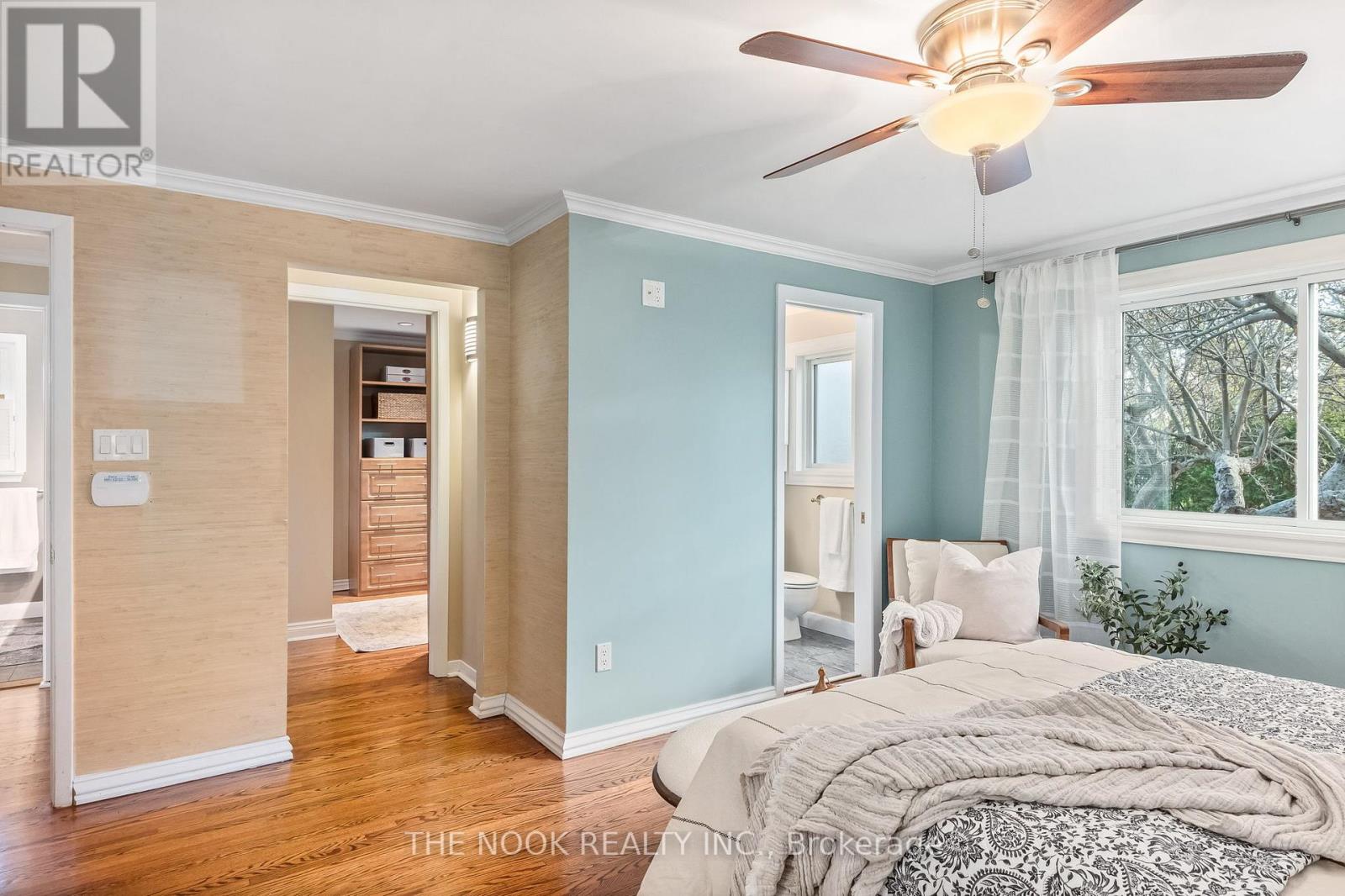 103 ORCHARD CRT