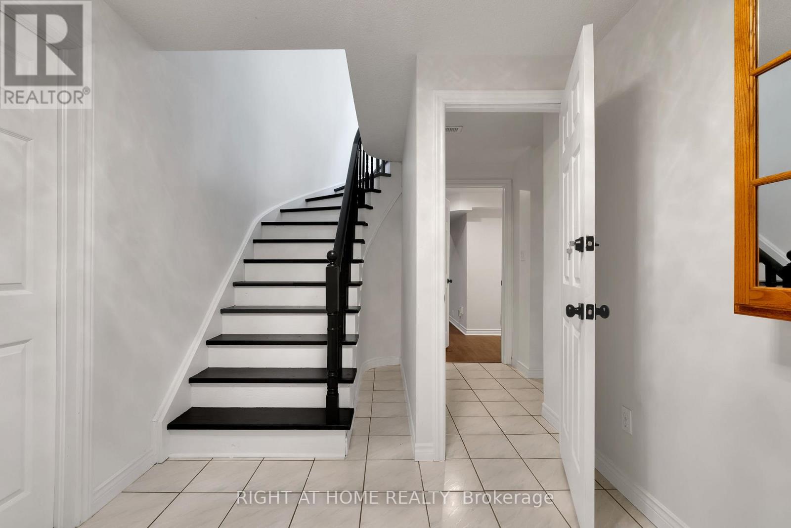 35 INGLEWOOD PL