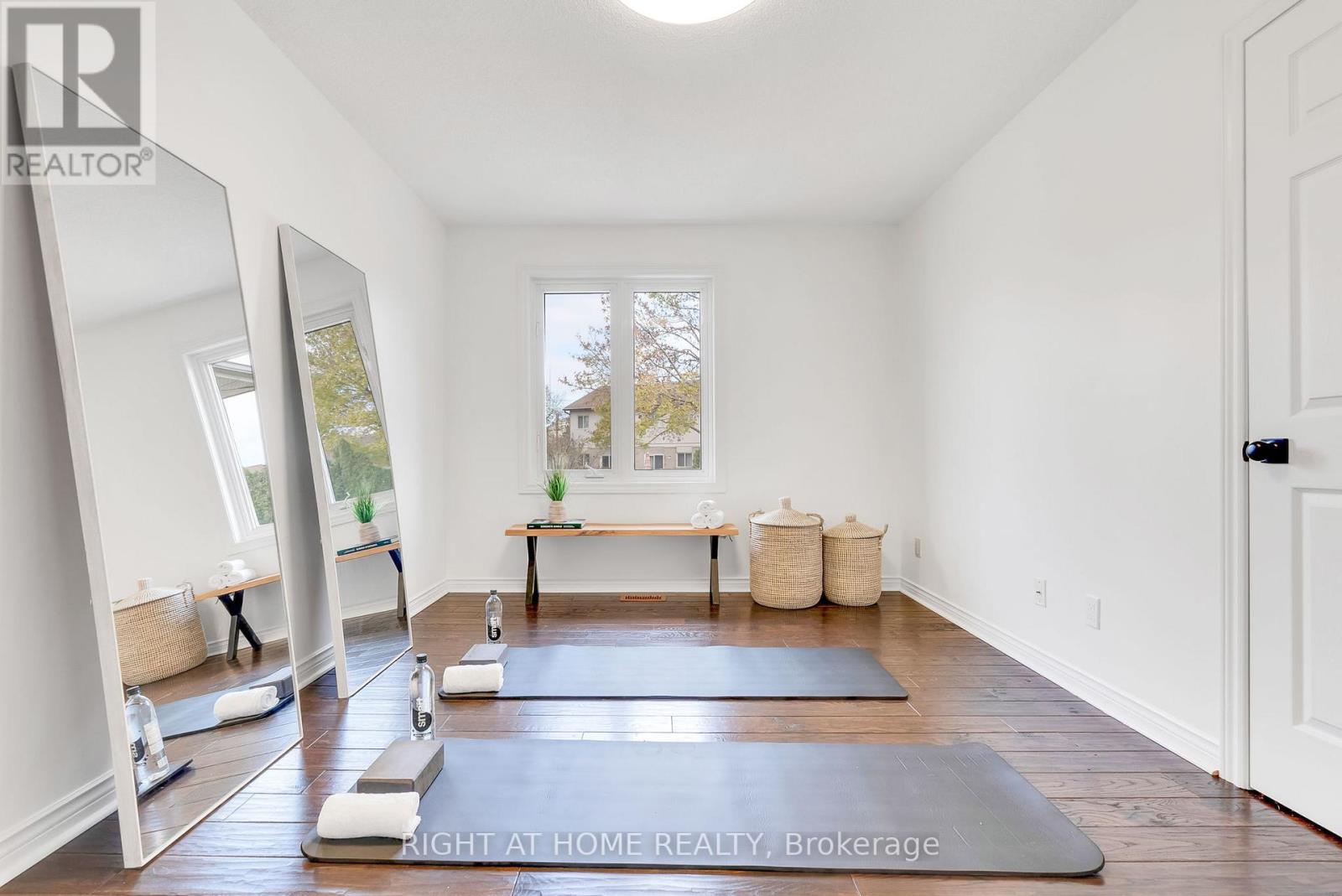 35 INGLEWOOD PL
