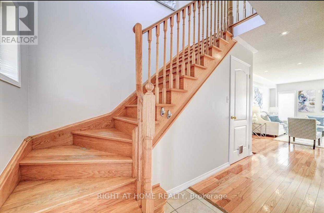 5 WESTRAY CRESCENT CRES E