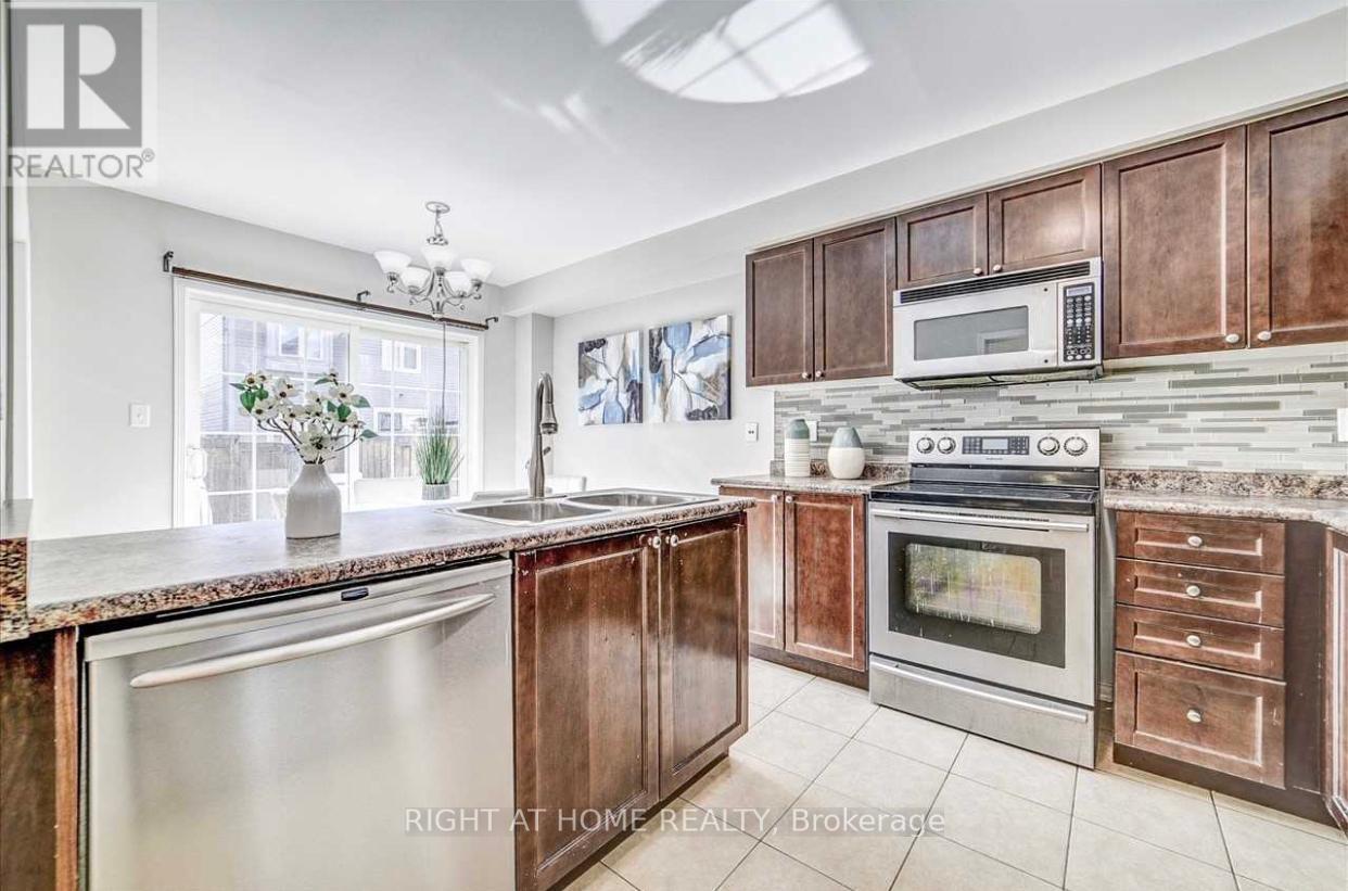 5 WESTRAY CRESCENT CRES E