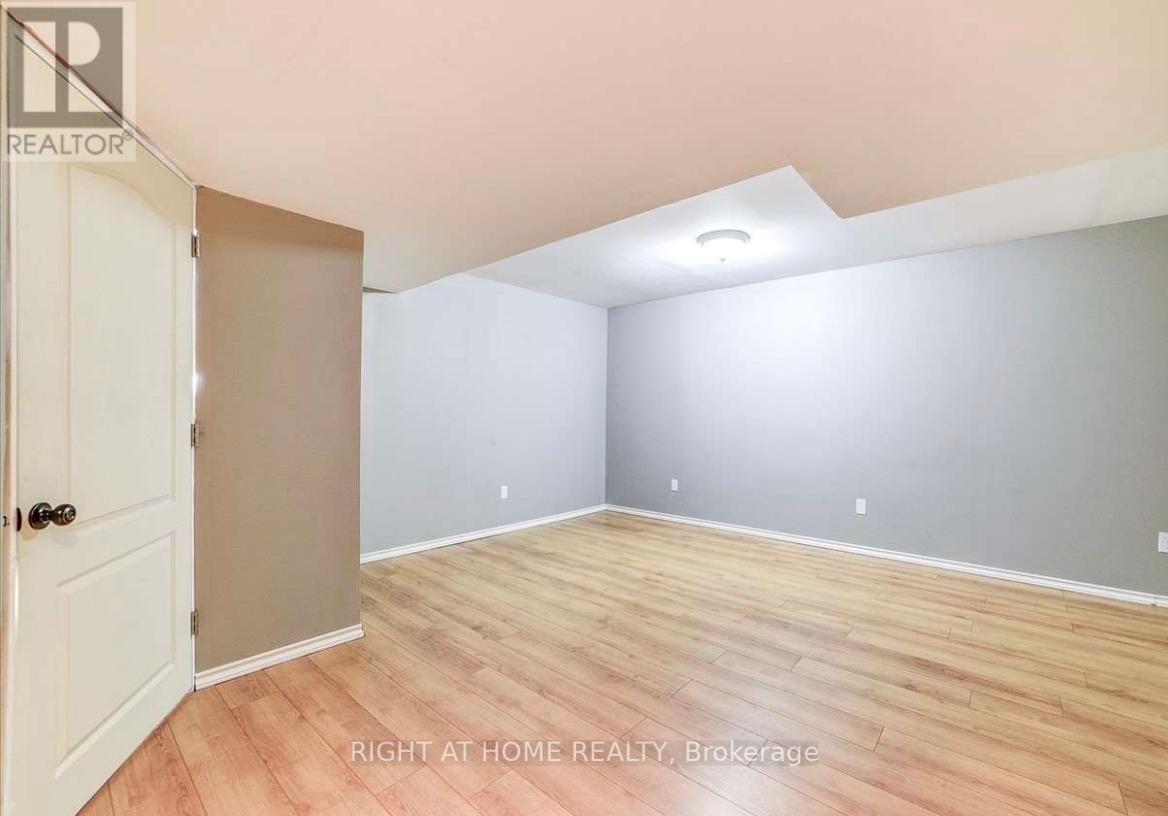 5 WESTRAY CRESCENT CRES E