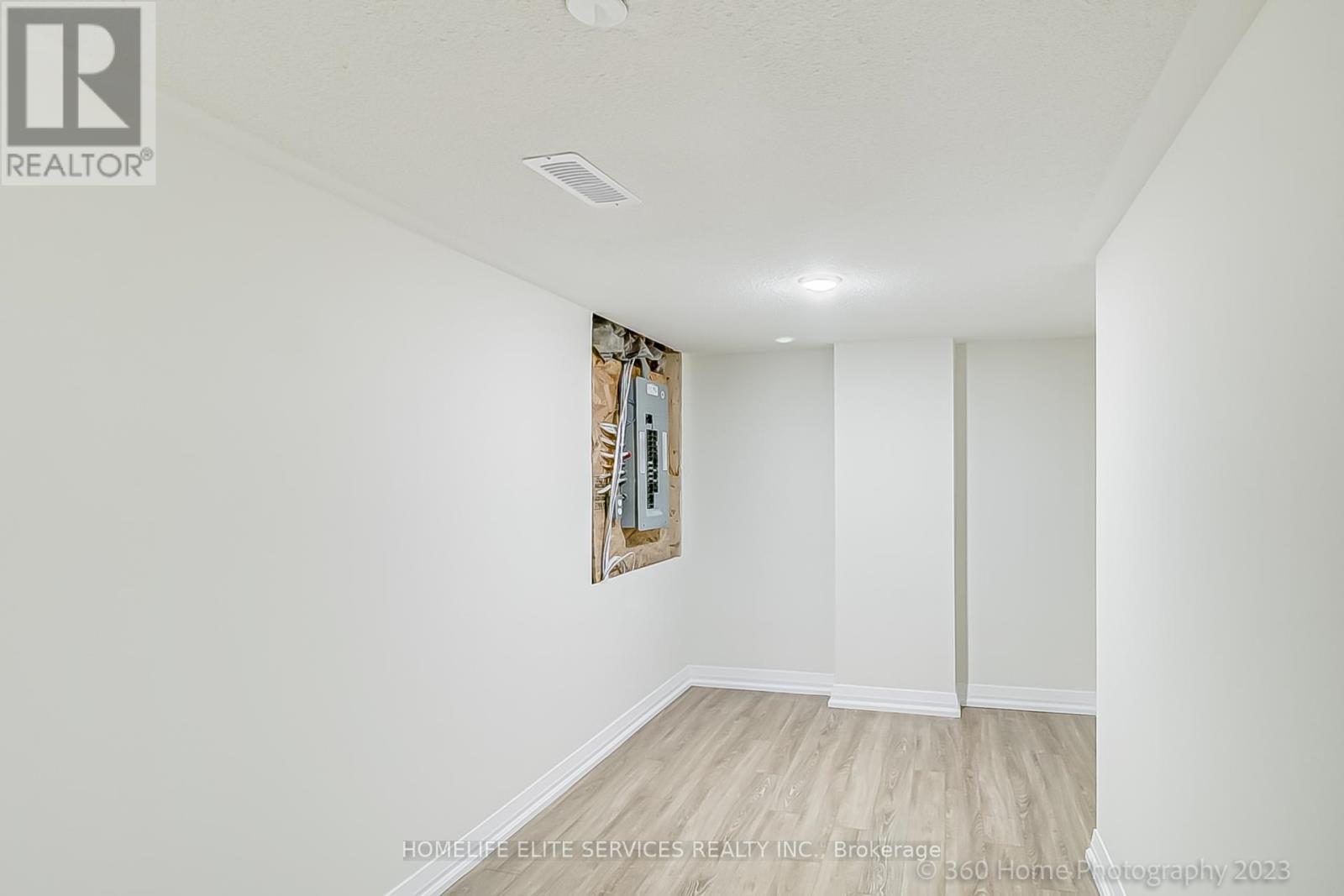 #30 -12 COOTE CRT, #30