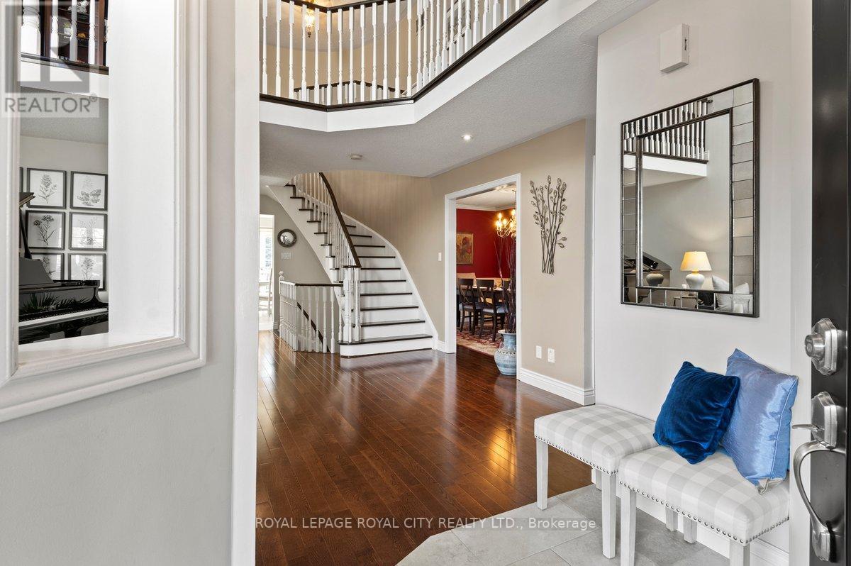 8 REDVERS ST