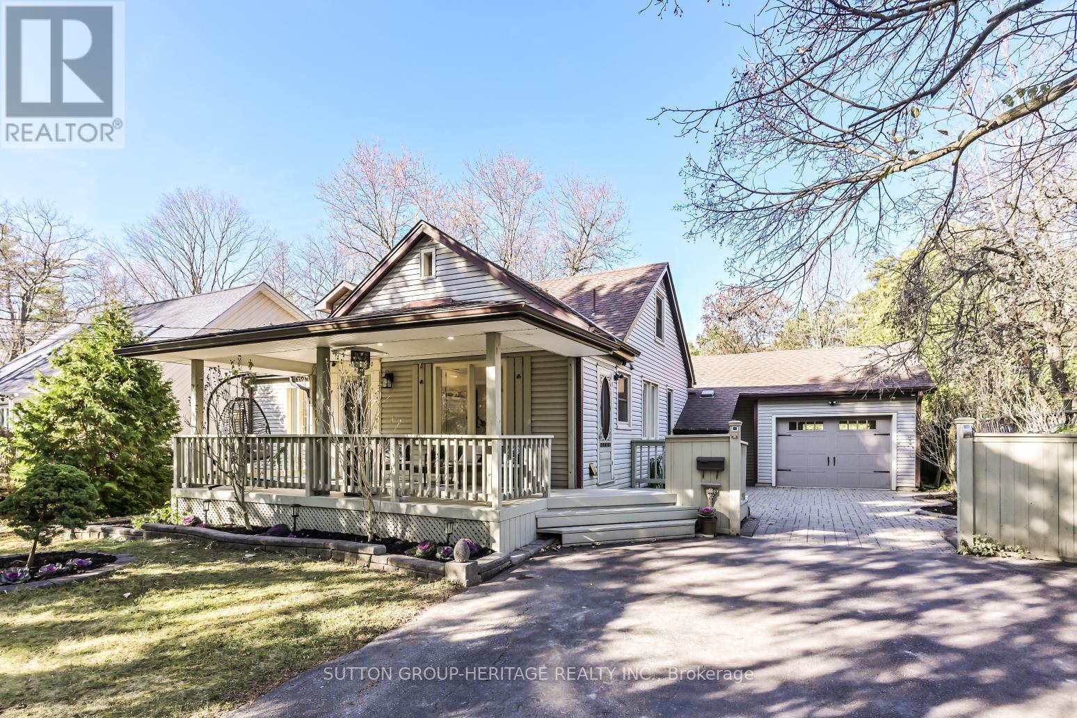 50 TWYN RIVERS DR