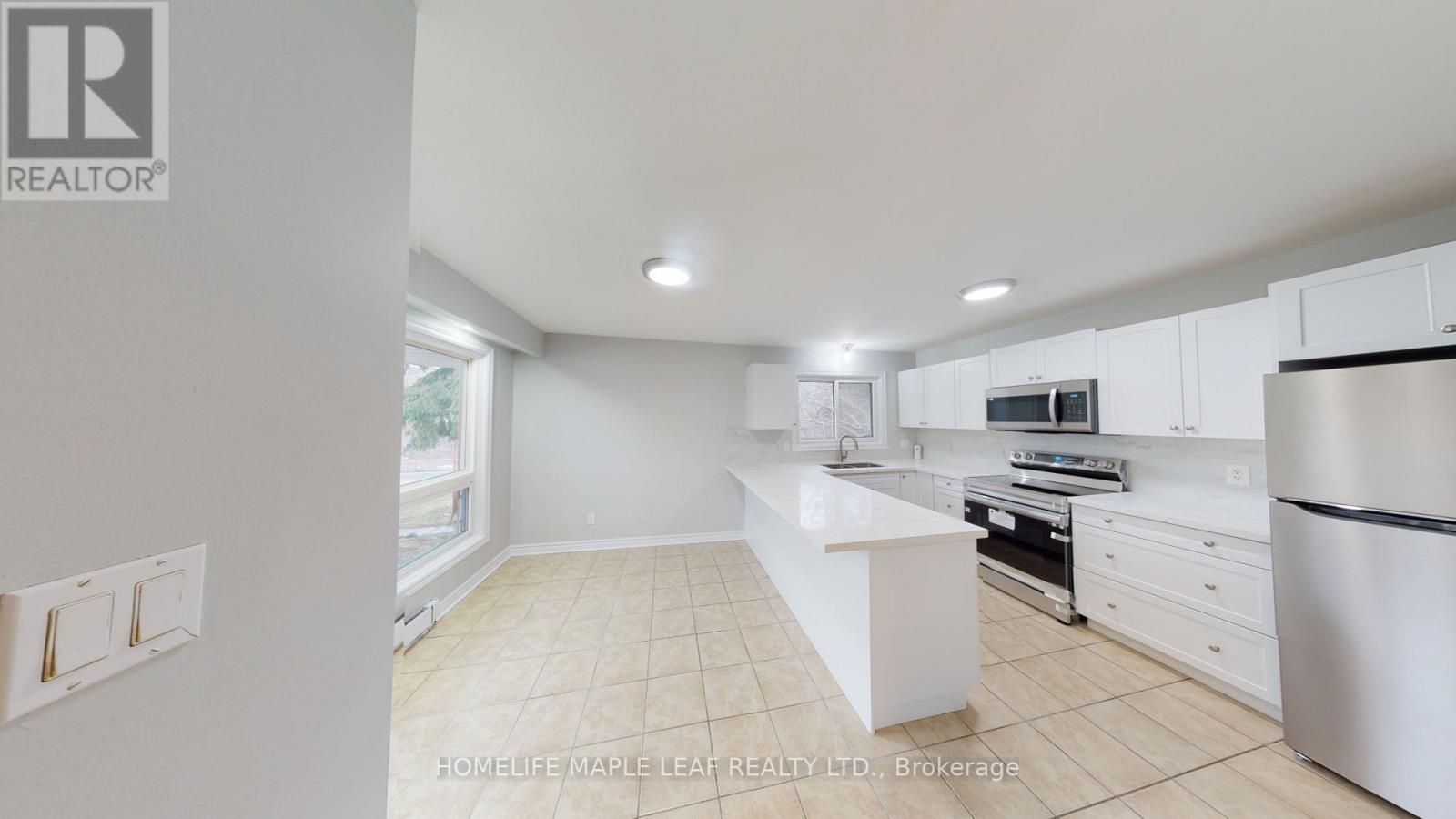 U A 598 MONTGOMERY ST, #Unit A