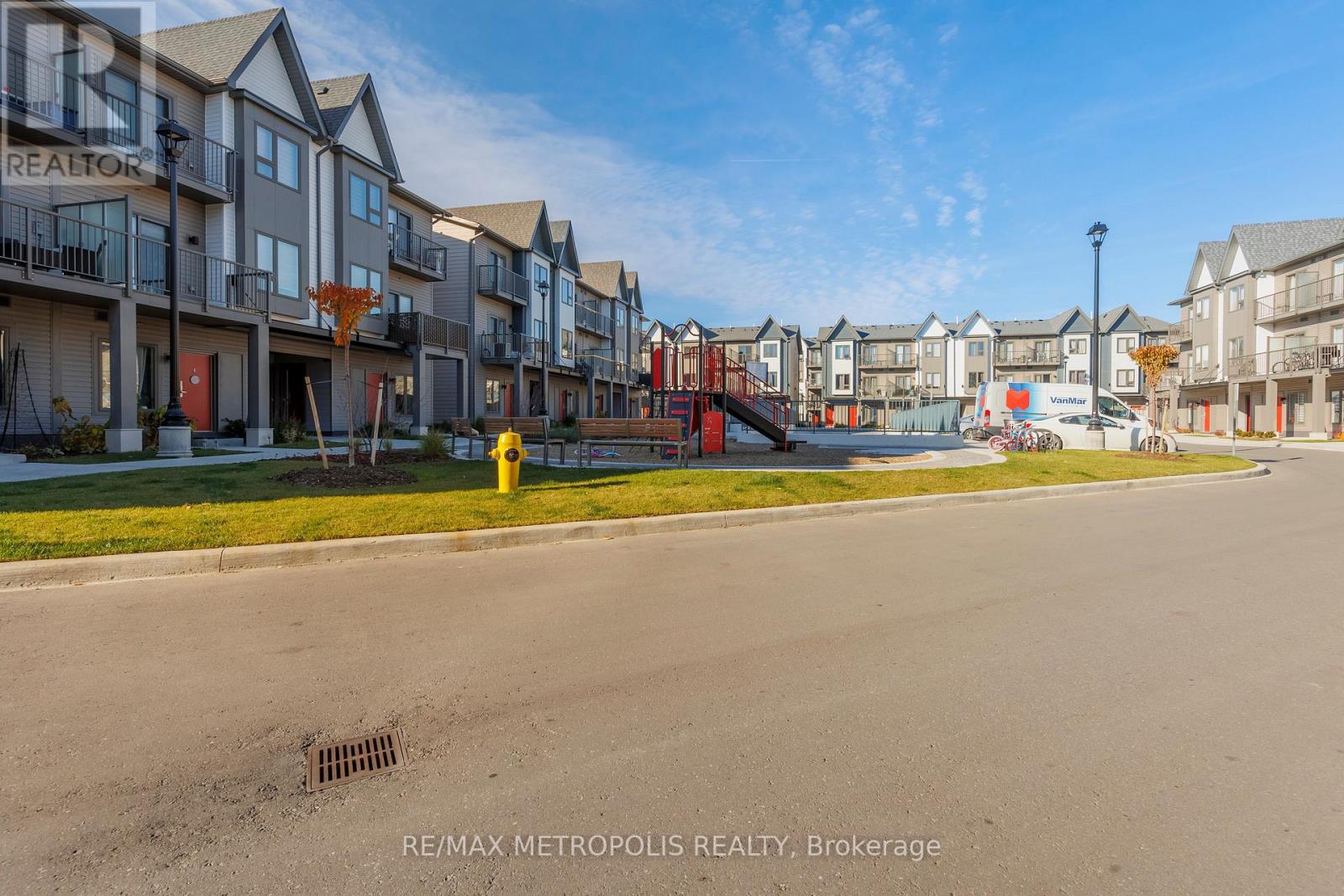 #719 -2635 WILLIAM JACKSON DR, #719