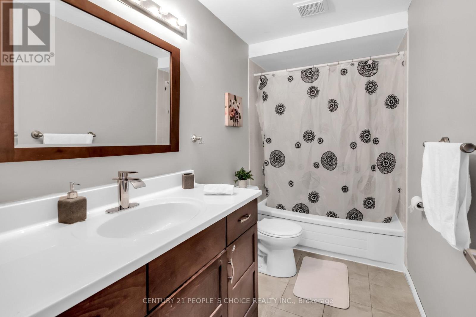 769 ATTERSLEY DR