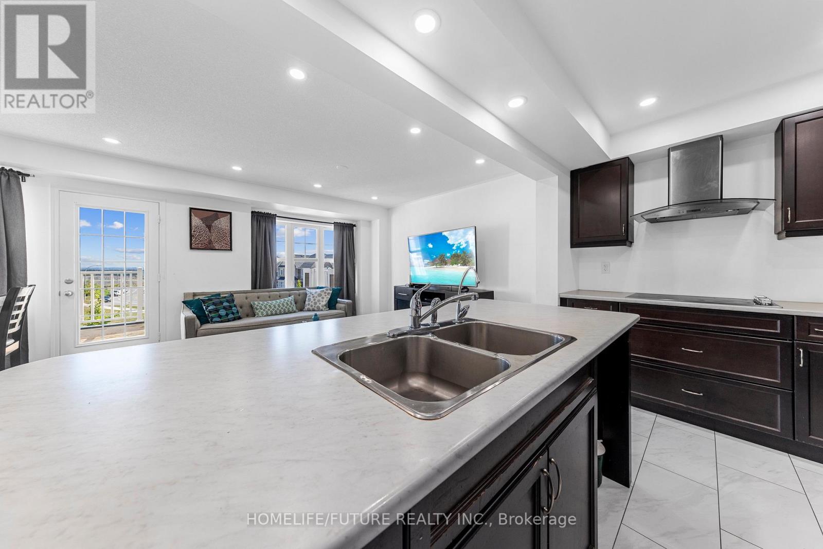 2513 FALL HARVEST CRES