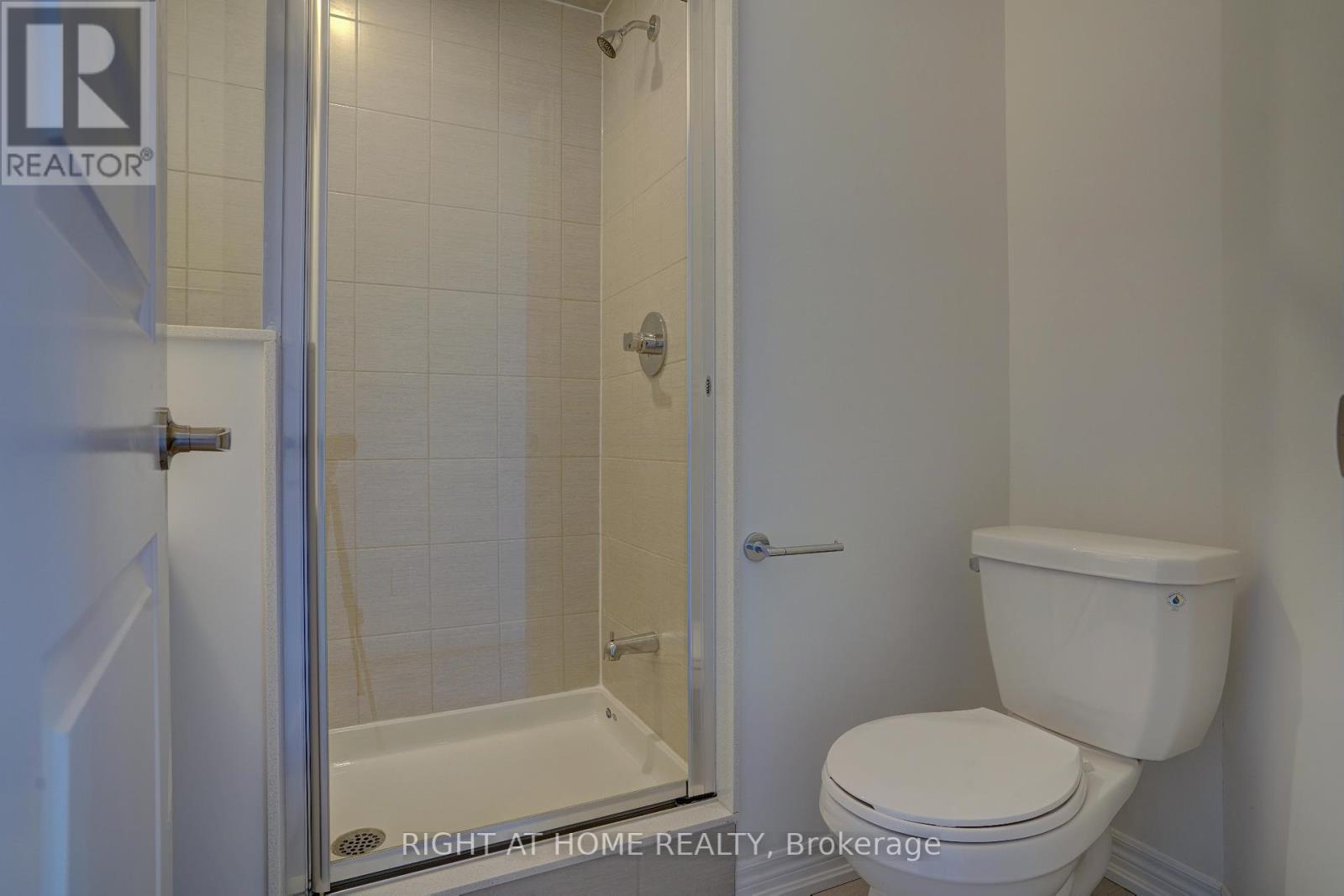 1124 LOCKIE DR