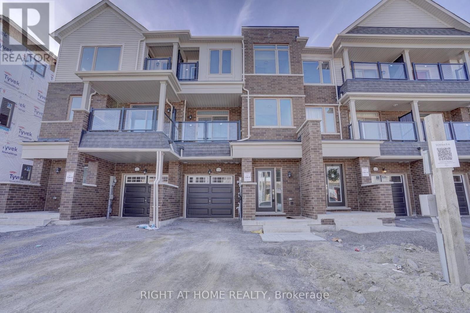 1124 LOCKIE DR
