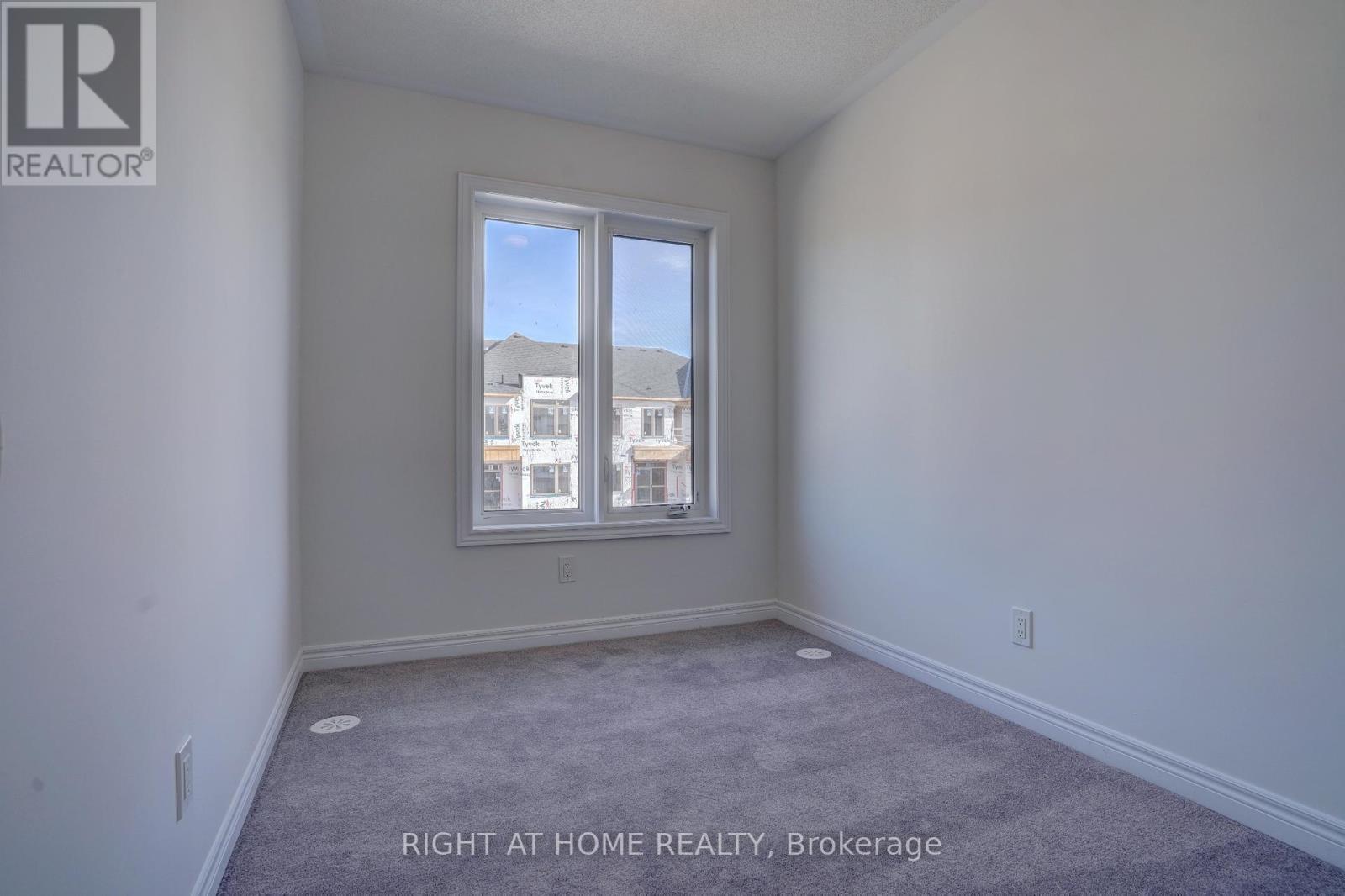 1124 LOCKIE DR