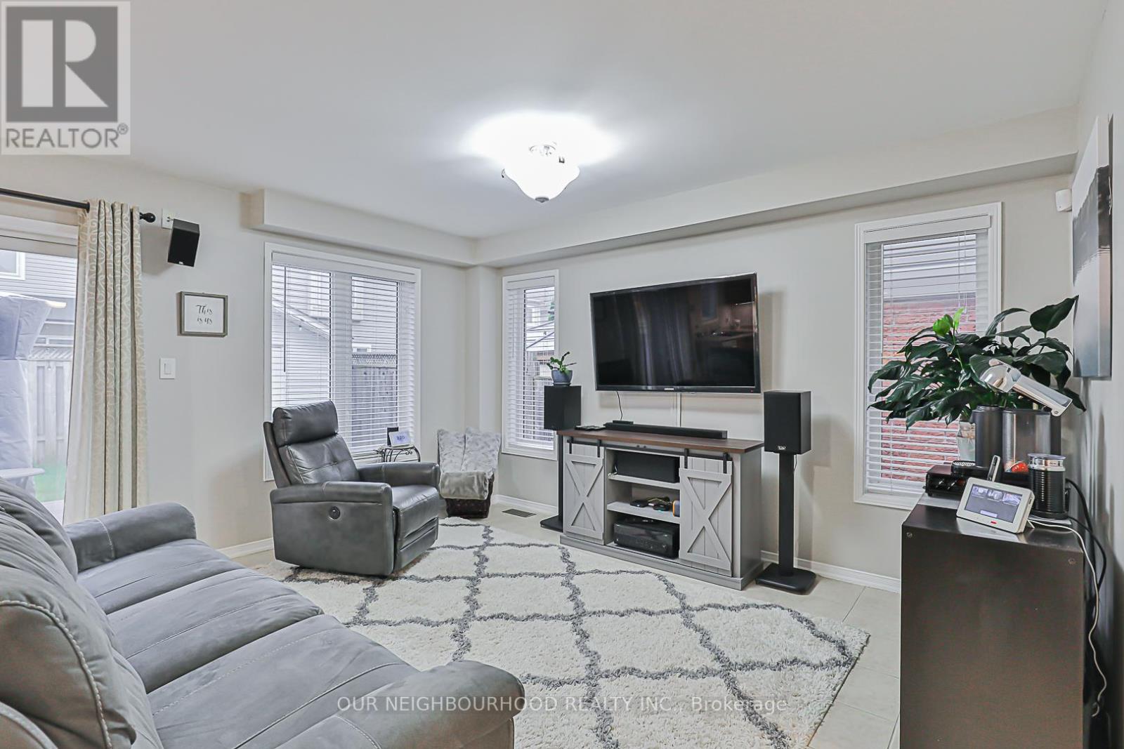 62 MCNICOL CRES
