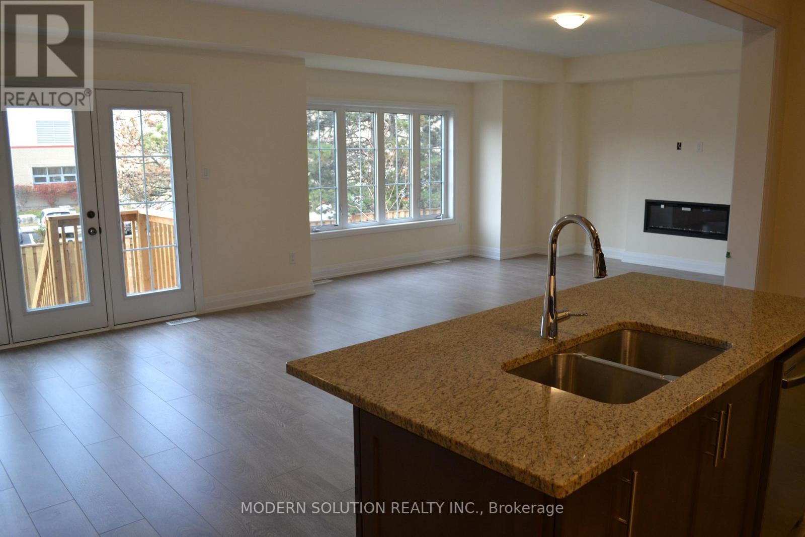 #06 -1480 ALTONA RD, #06