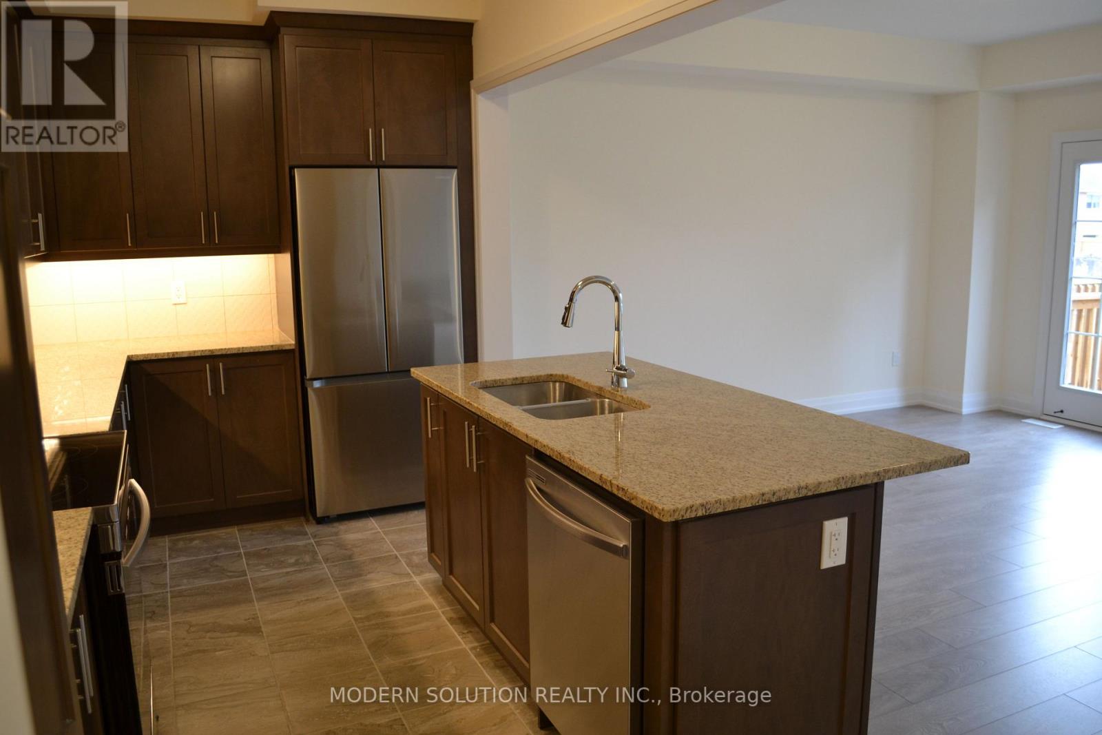 #06 -1480 ALTONA RD, #06