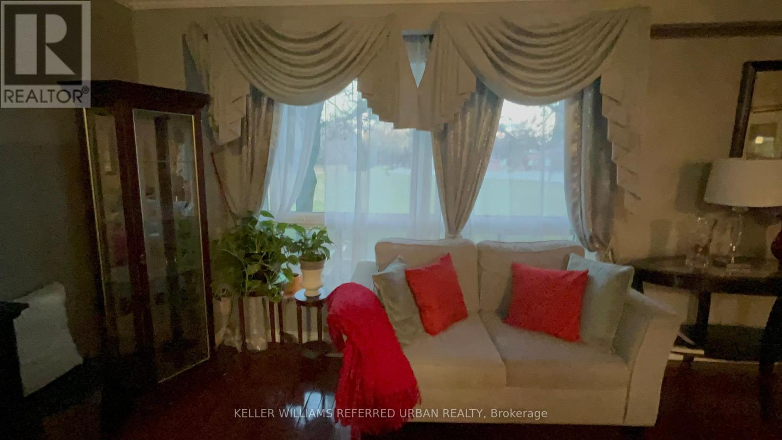 #122 -9 WILLOWS LANE, #122