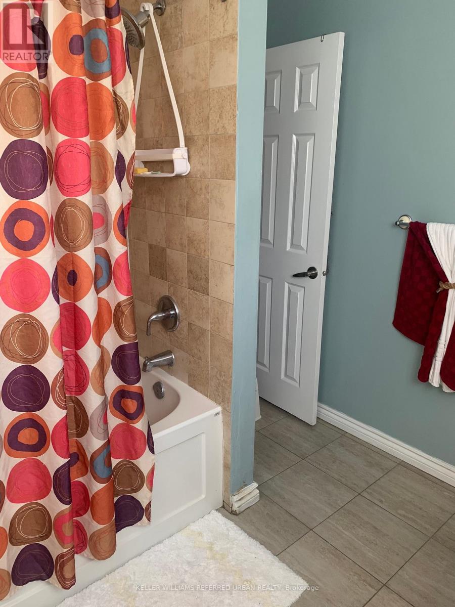 #122 -9 WILLOWS LANE, #122