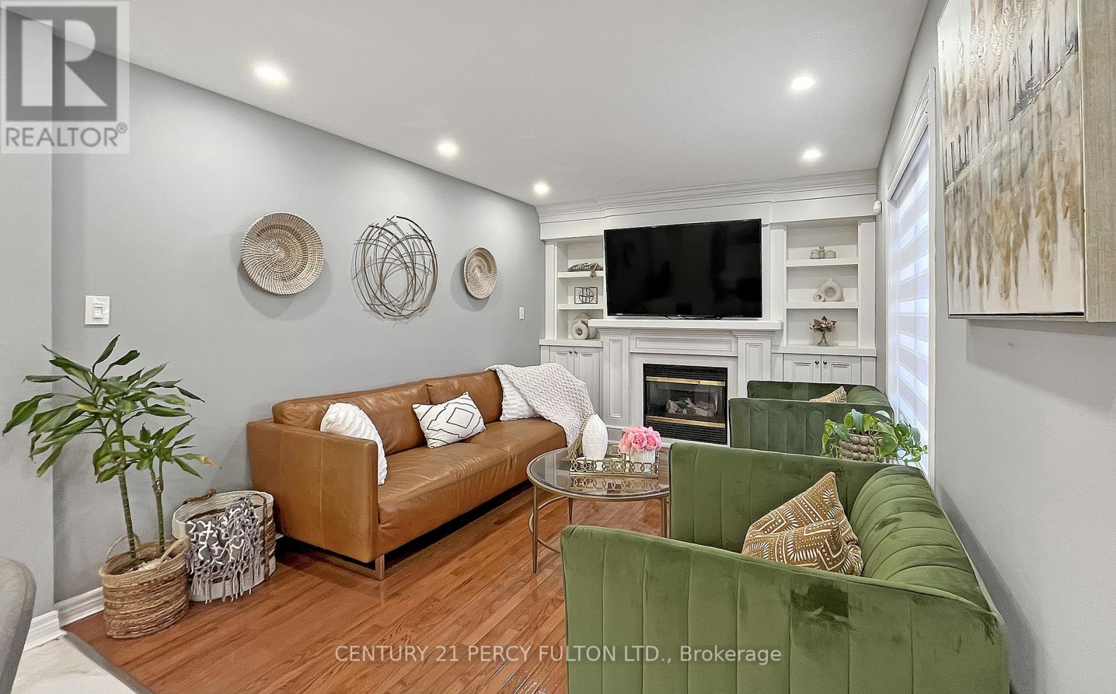 81 RYDER CRES