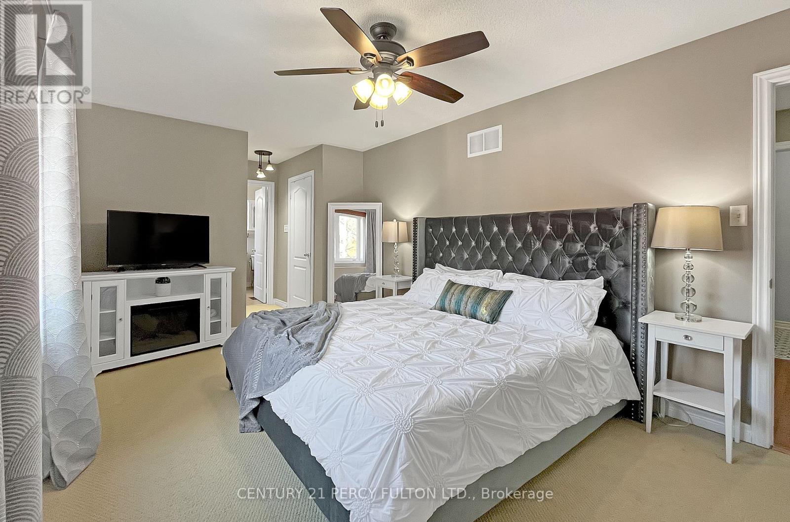 81 RYDER CRES