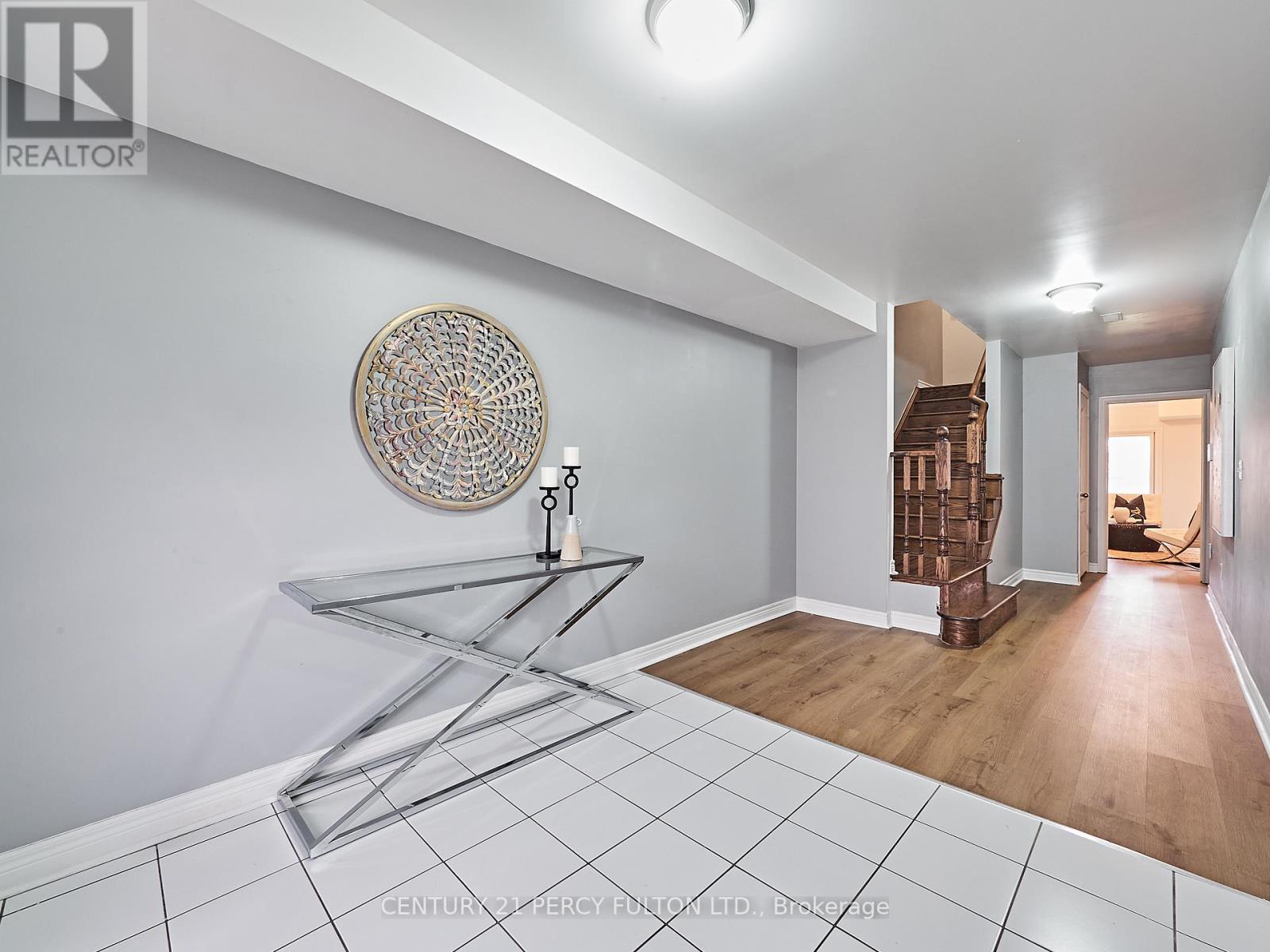 1707 CAROUSEL DR