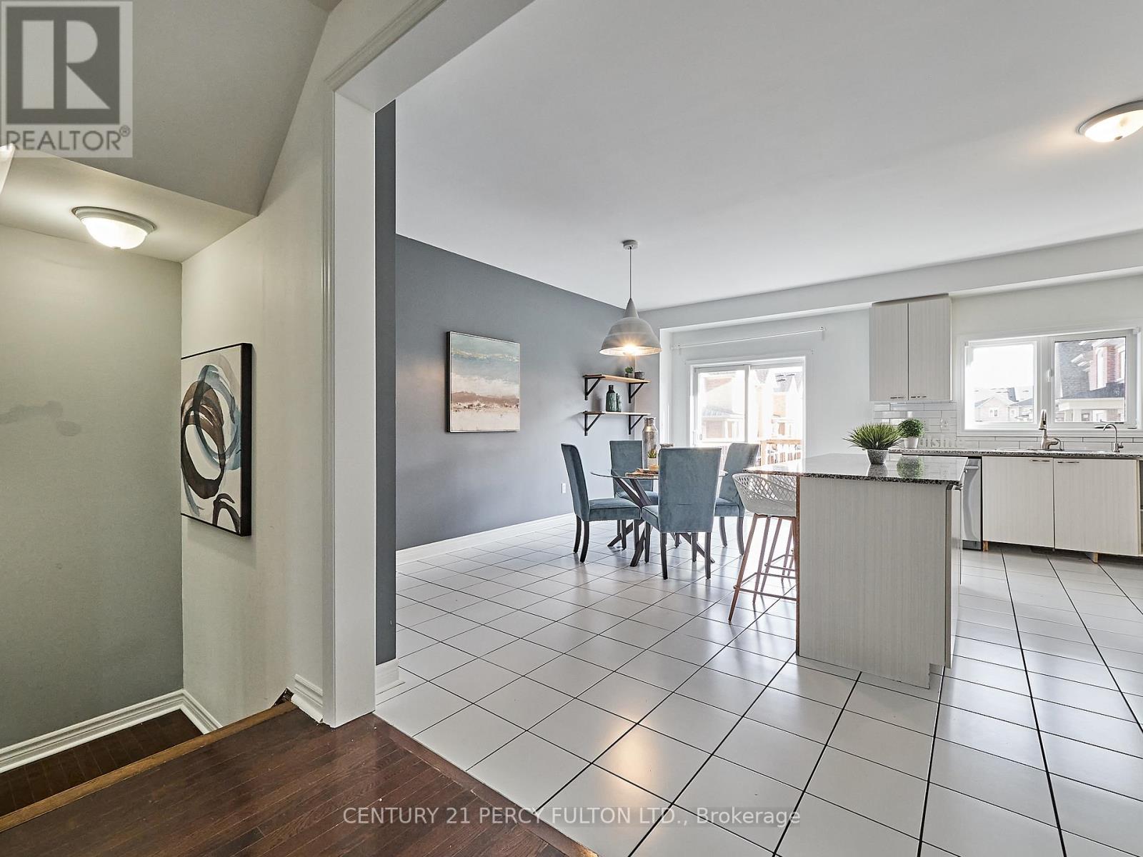 1707 CAROUSEL DR