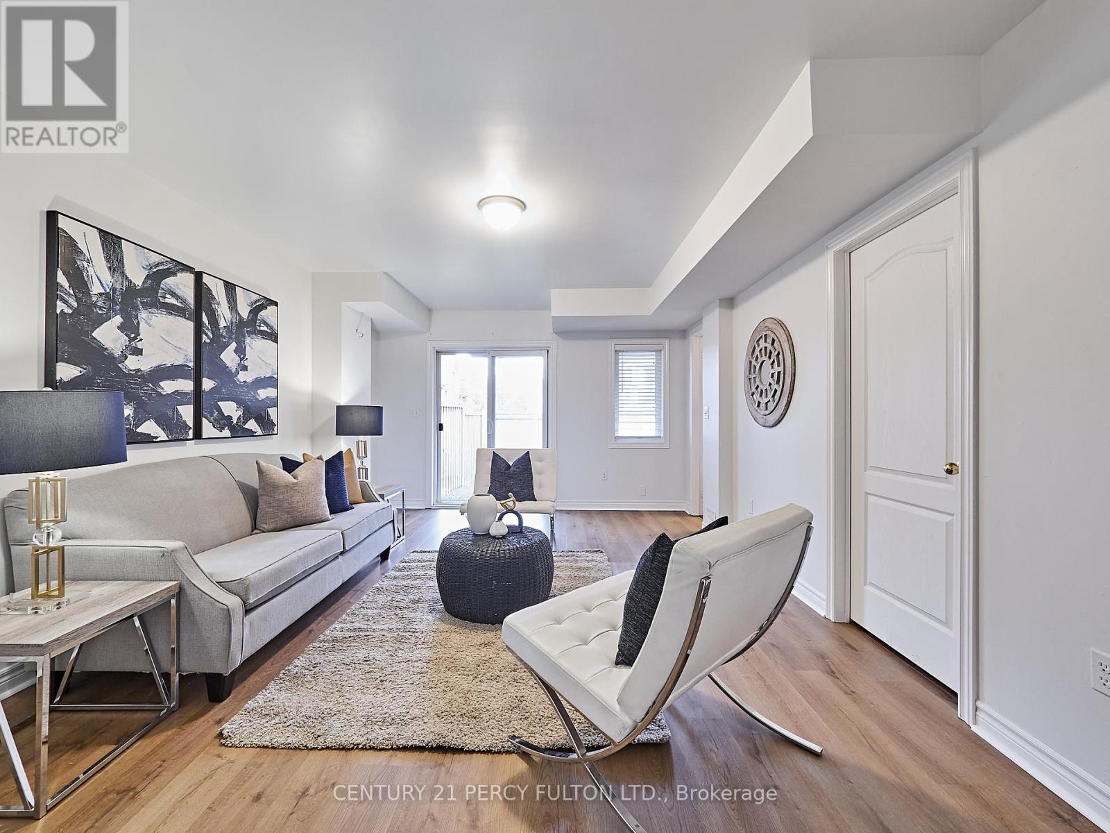 1707 CAROUSEL DR