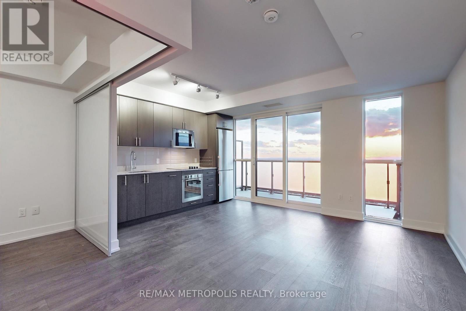 #2302 -2550 SIMCOE ST N, #2302