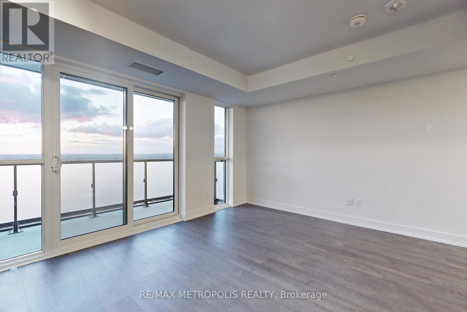 #2302 -2550 SIMCOE ST N, #2302