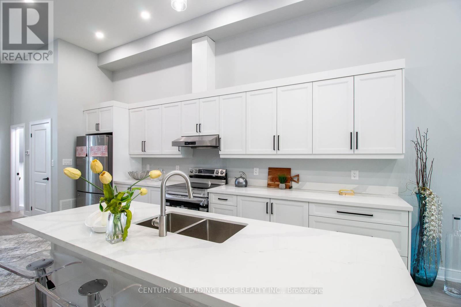 312 ANDERSON AVE