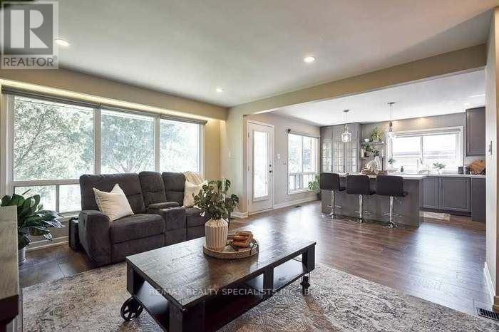 #UPPER -280 MALAGA RD, #Upper
