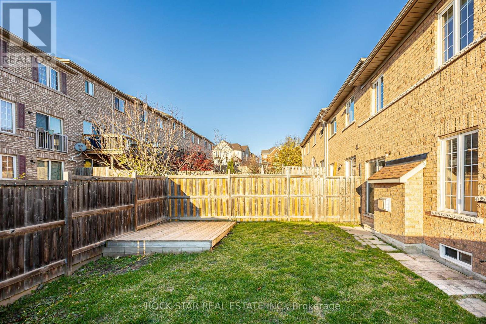 2 LATCHFORD WAY