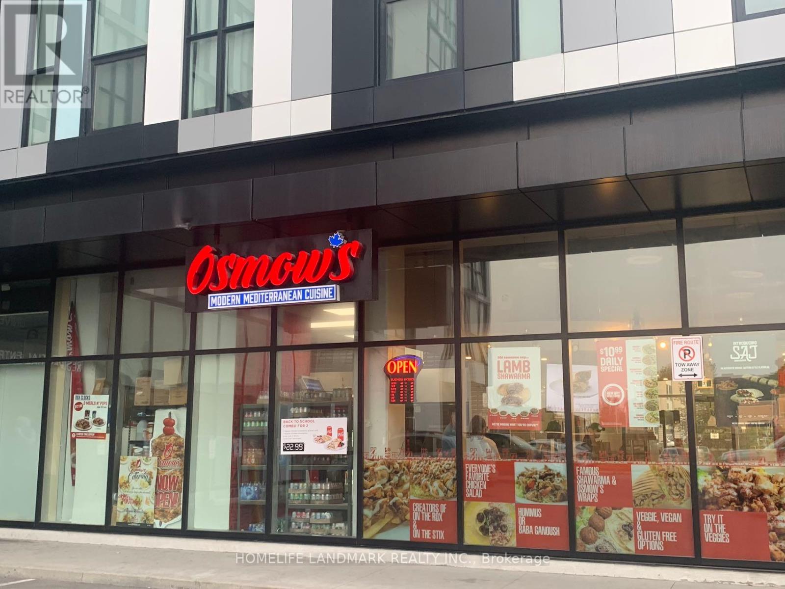 #844 -1900 SIMCOE ST N, #844